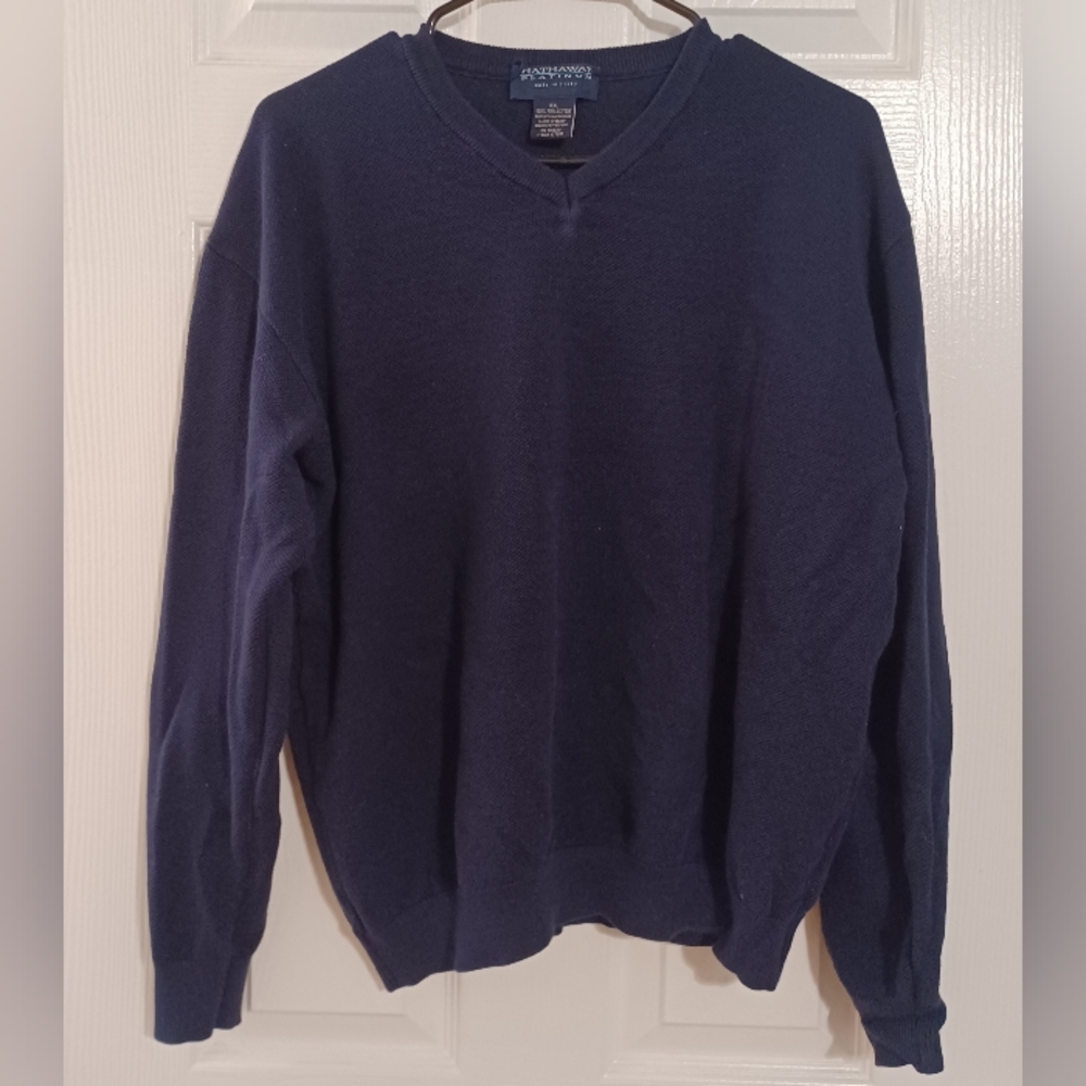 *Donating soon if not sold* Pima cotton navy blue pullover XXL
